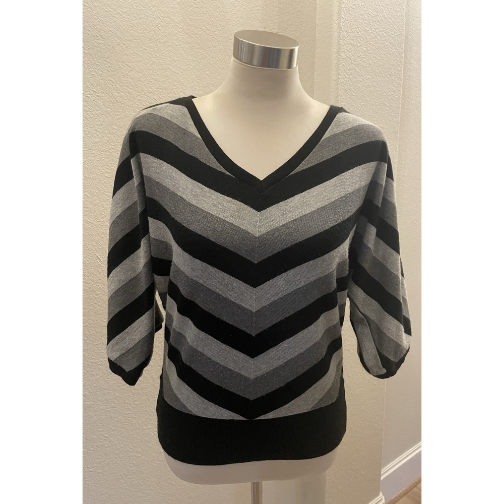 Vtg AB STudio  Black Gray Chevron Dolman Sleeve V-Neck Pullover Womens Sweater M